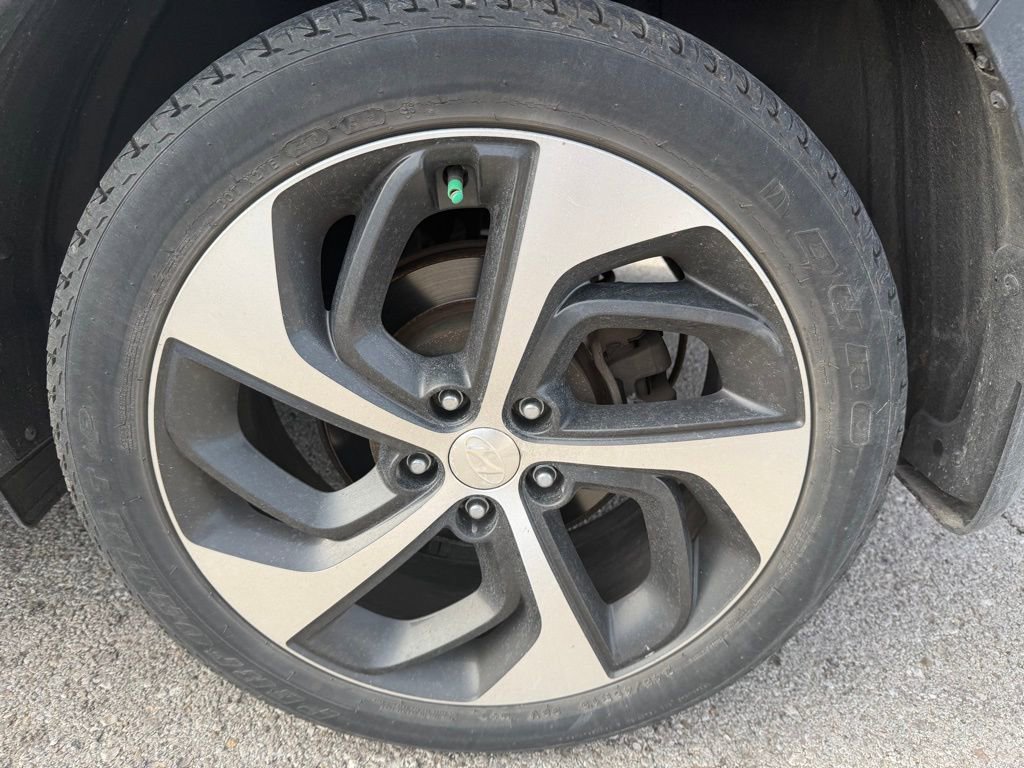 Used 2017 Hyundai Tucson Sport image 10