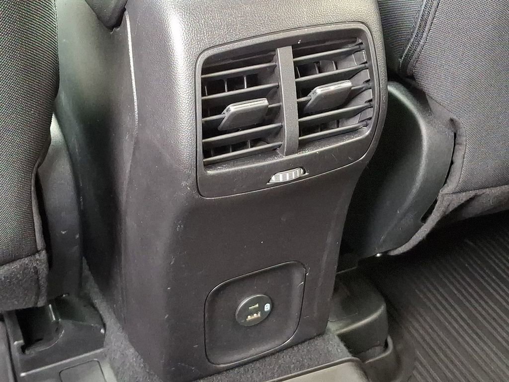 Used 2022 Ford Escape SE w/ Cold Weather Package image 11