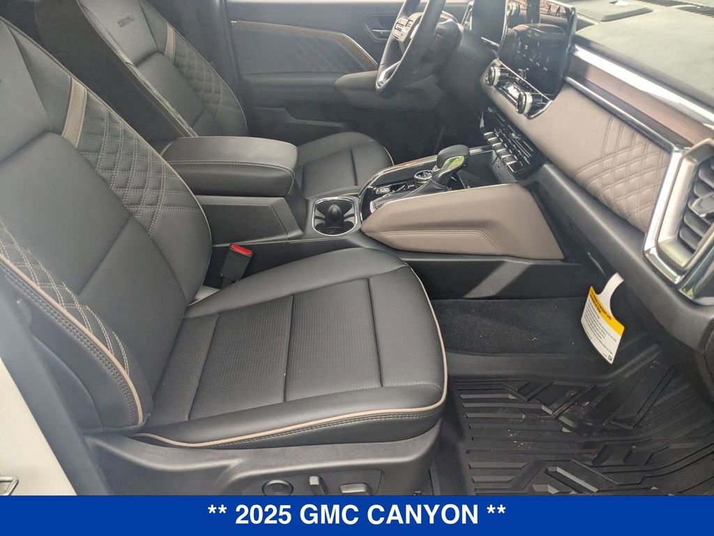 New 2025 GMC Canyon Denali image 40