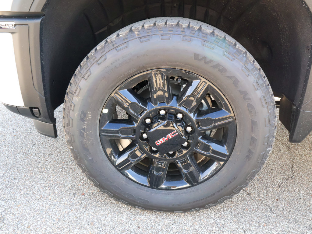 New 2026 GMC Sierra 2500 AT4 w/ AT4 Premium Plus Package AWD/4WD image 59