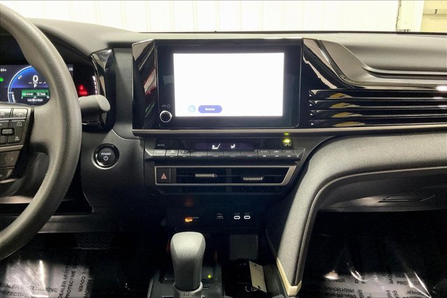 Certified 2025 Toyota Camry LE FWD image 7