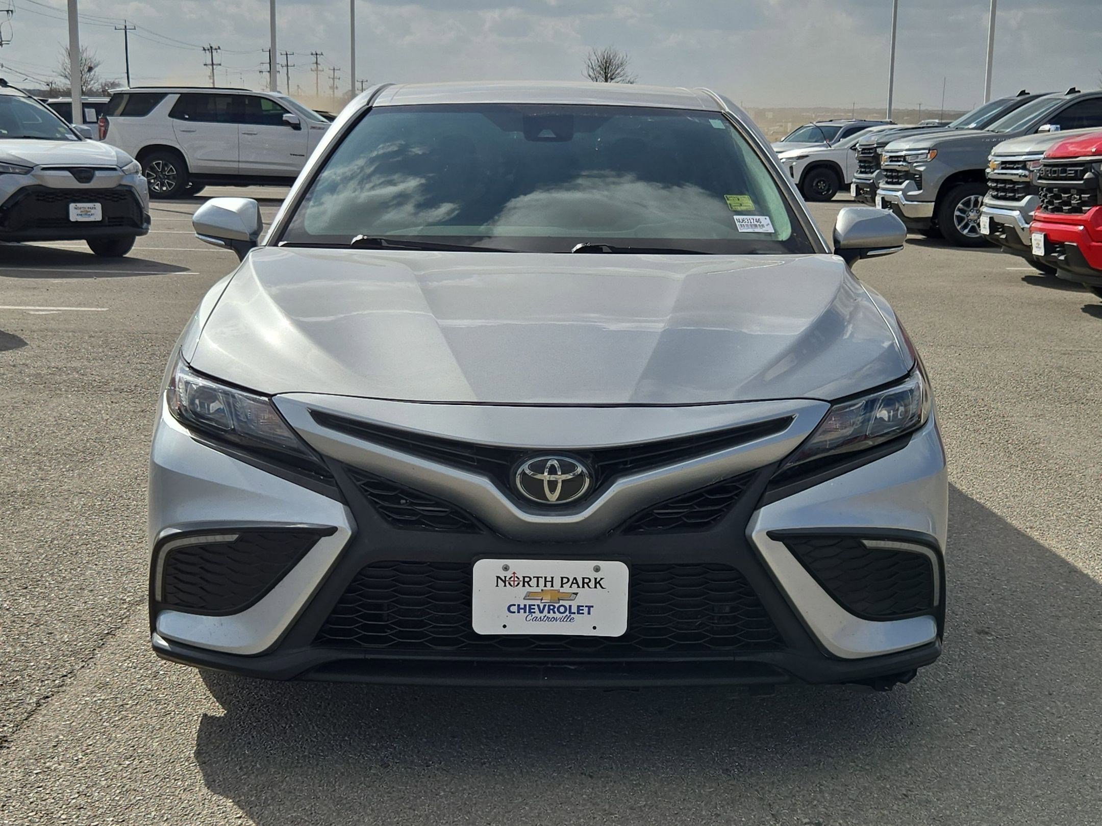 Used 2022 Toyota Camry SE image 8