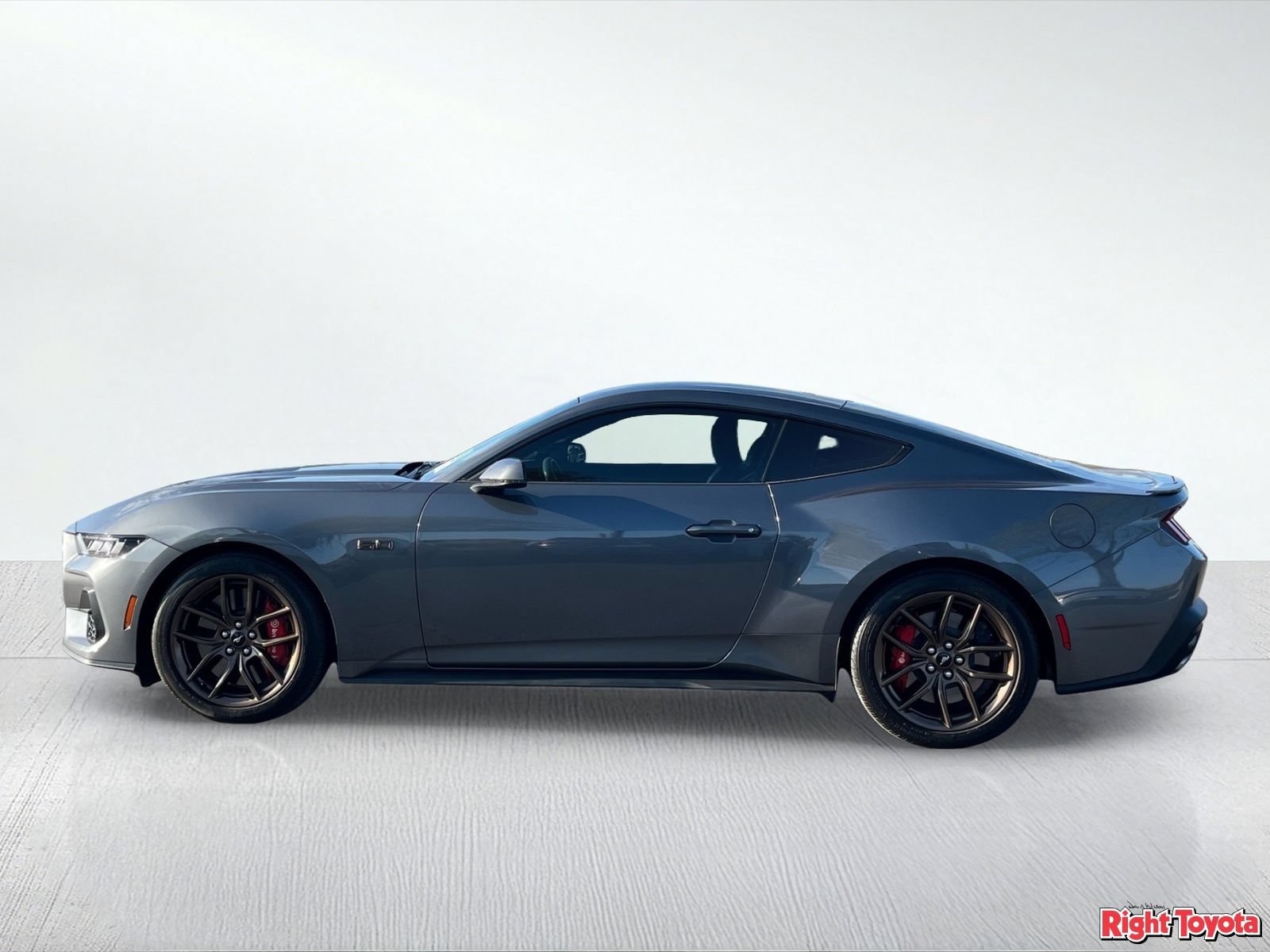 Used 2025 Ford Mustang GT Premium RWD image 3