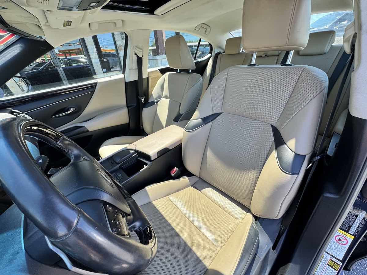 Used 2019 Lexus ES 350 image 8