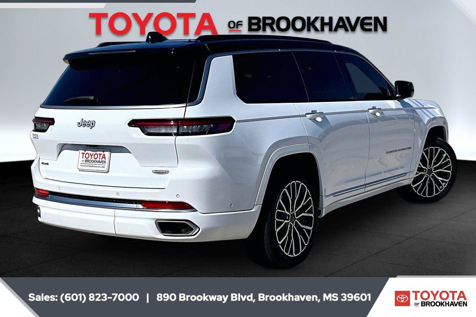 Used 2025 Jeep Grand Cherokee L Summit AWD/4WD image 12