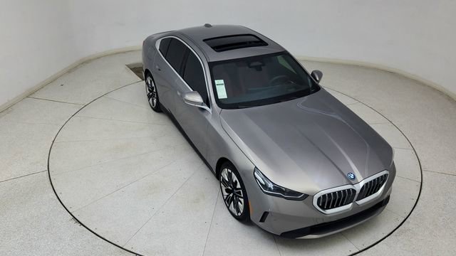 Used 2025 BMW i5 xDrive40 image 75