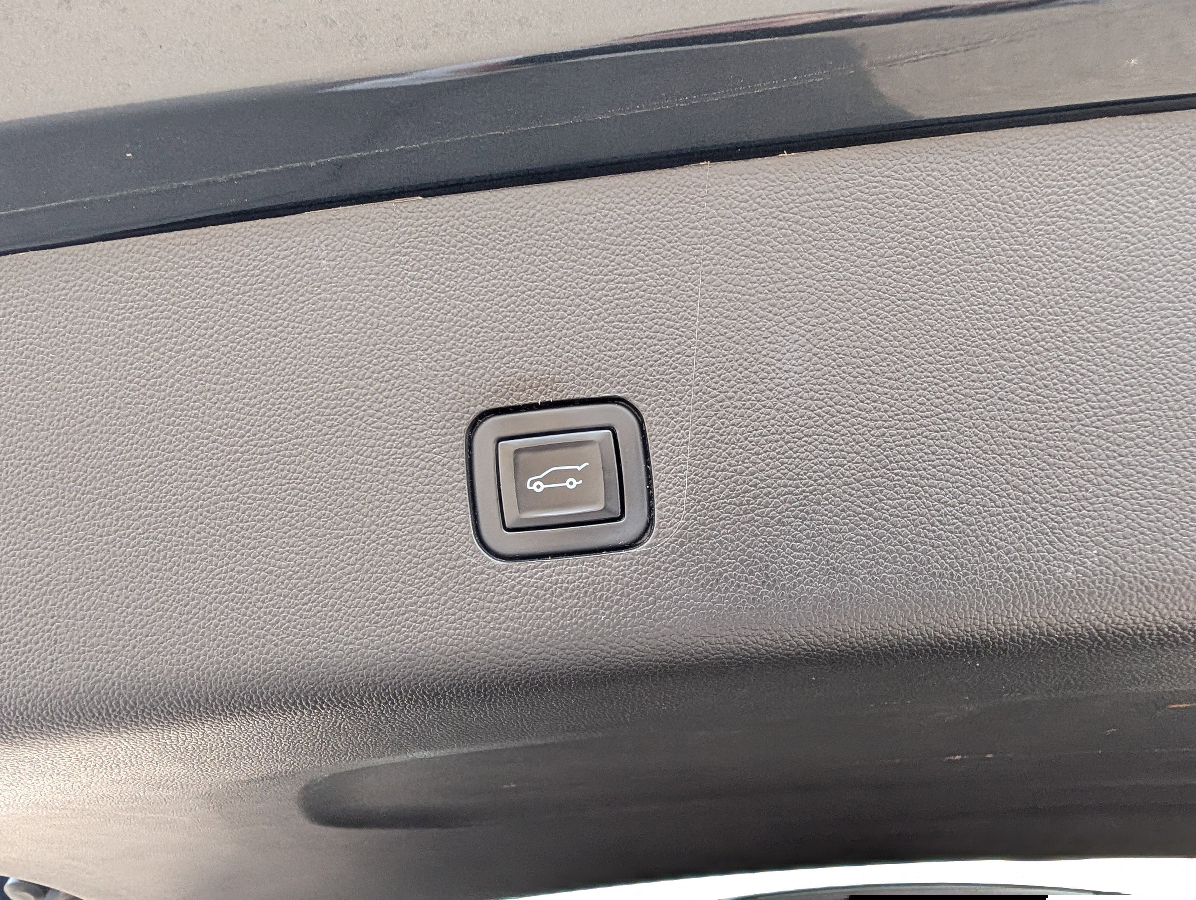 Used 2021 Chevrolet Traverse RS image 20