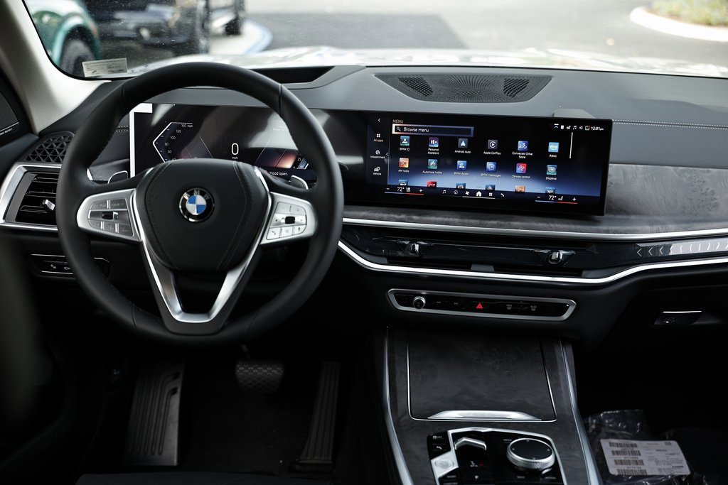 New 2026 BMW X7 xDrive40i w/ Premium Package image 23