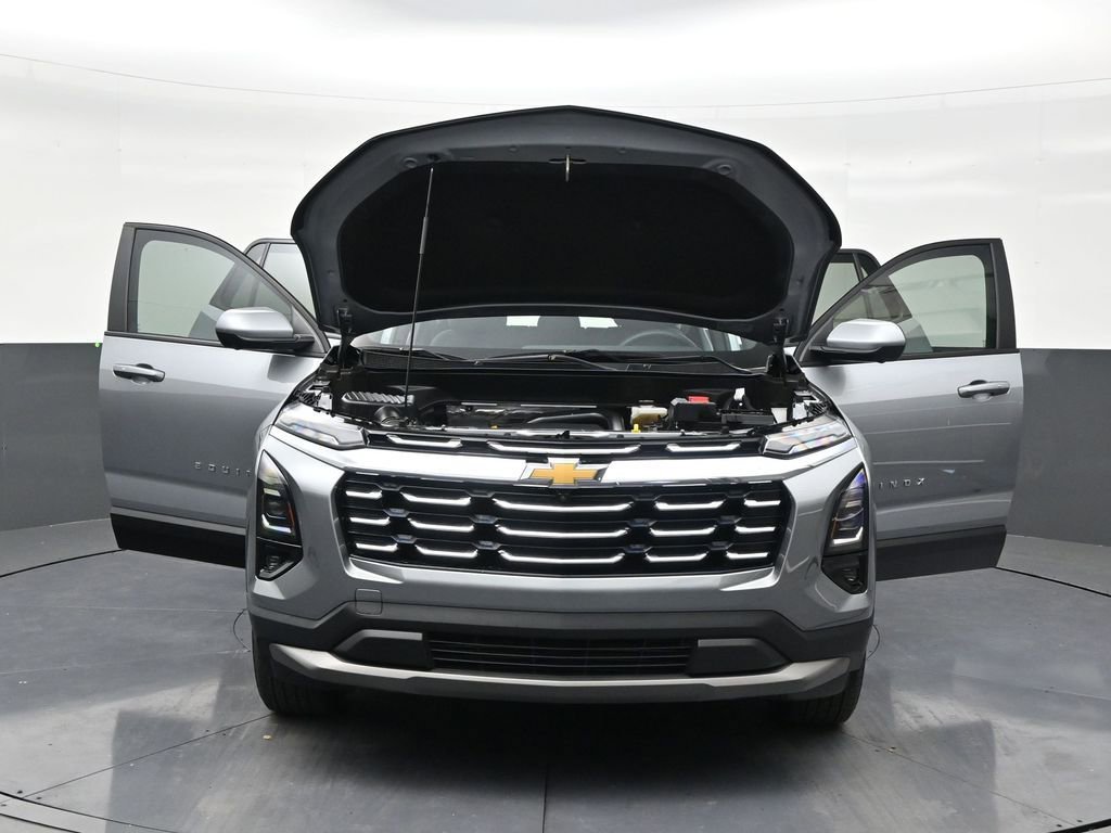 Used 2025 Chevrolet Equinox LT w/ Safety and Technology Package image 34