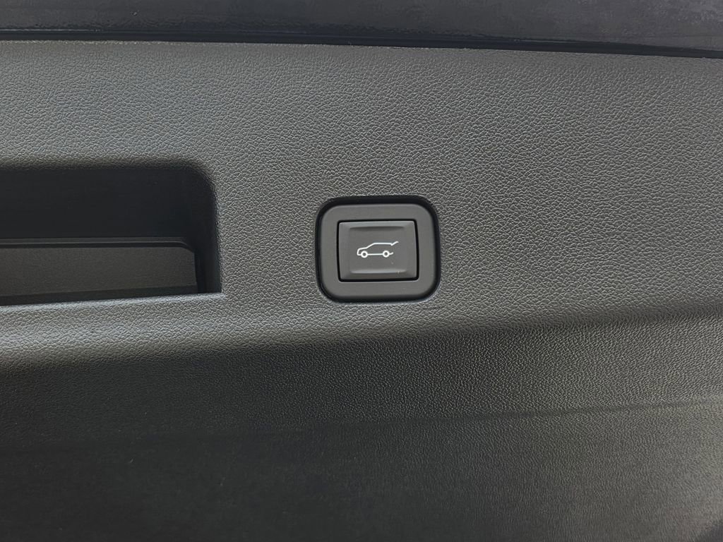 New 2026 Chevrolet Traverse RS FWD image 30