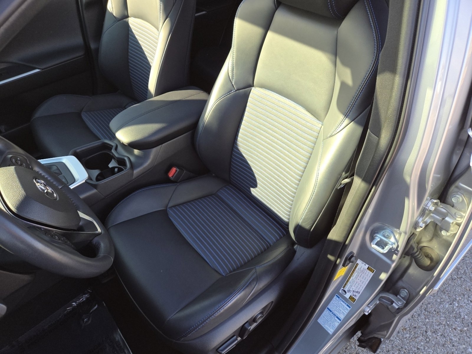 Used 2020 Toyota RAV4 XSE image 23