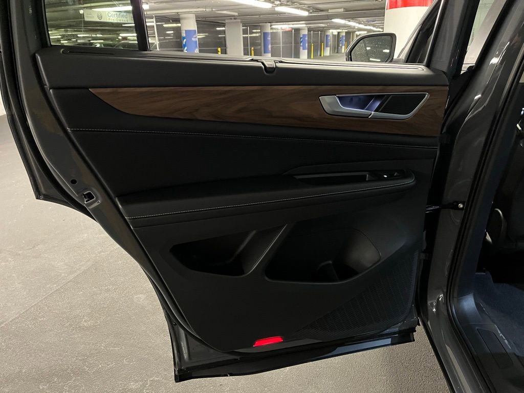 New 2026 Volkswagen Atlas SE image 22