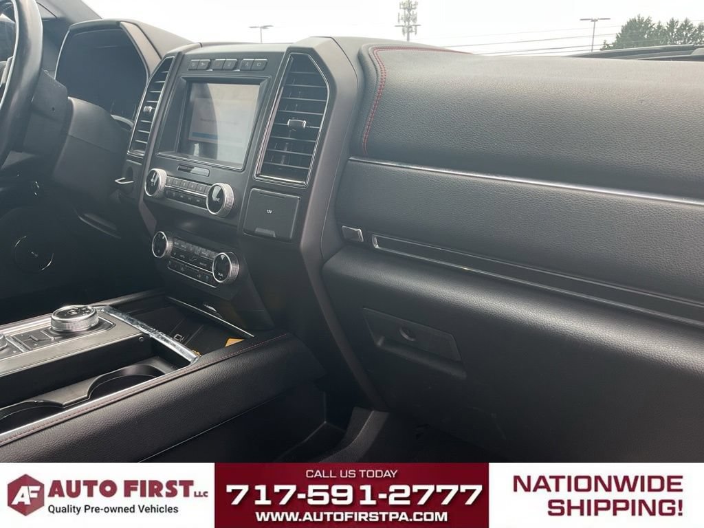 Used 2019 Ford Expedition Limited w/ Equipment Group 303A AWD/4WD image 17
