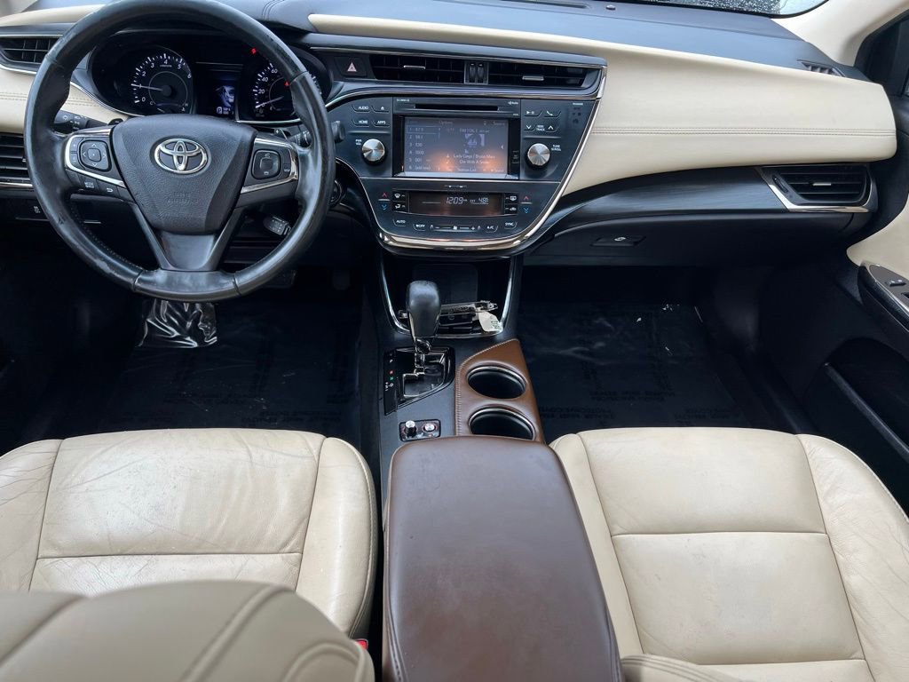Used 2016 Toyota Avalon Touring image 16