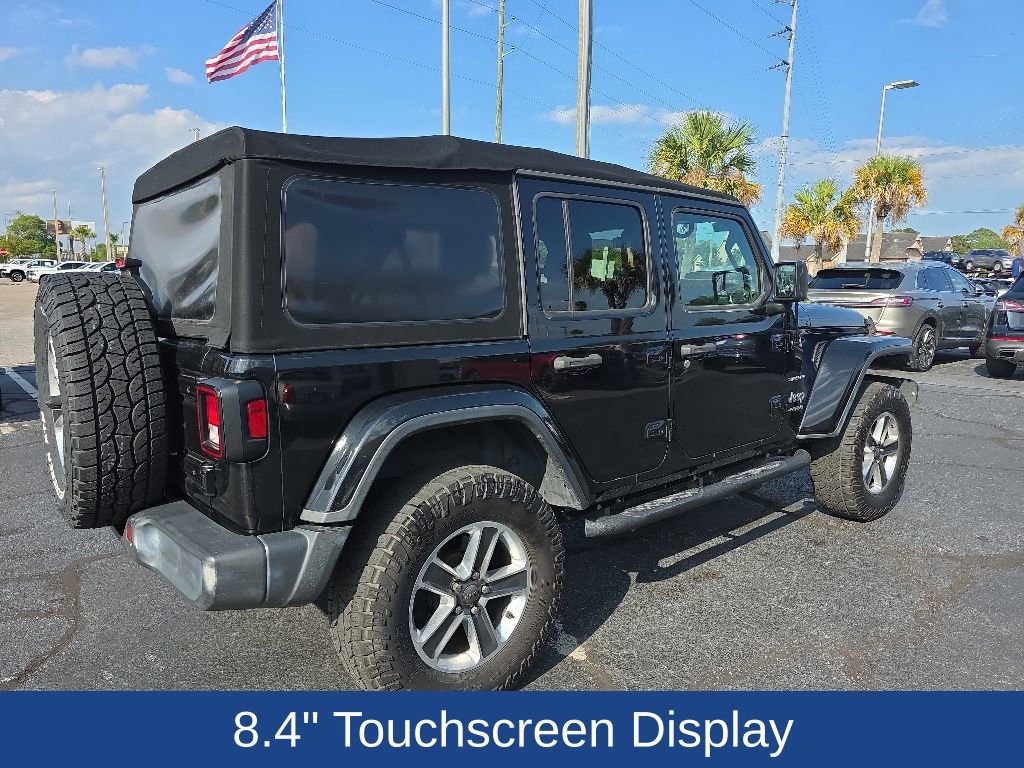 Used 2018 Jeep Wrangler Unlimited Sahara AWD/4WD image 7