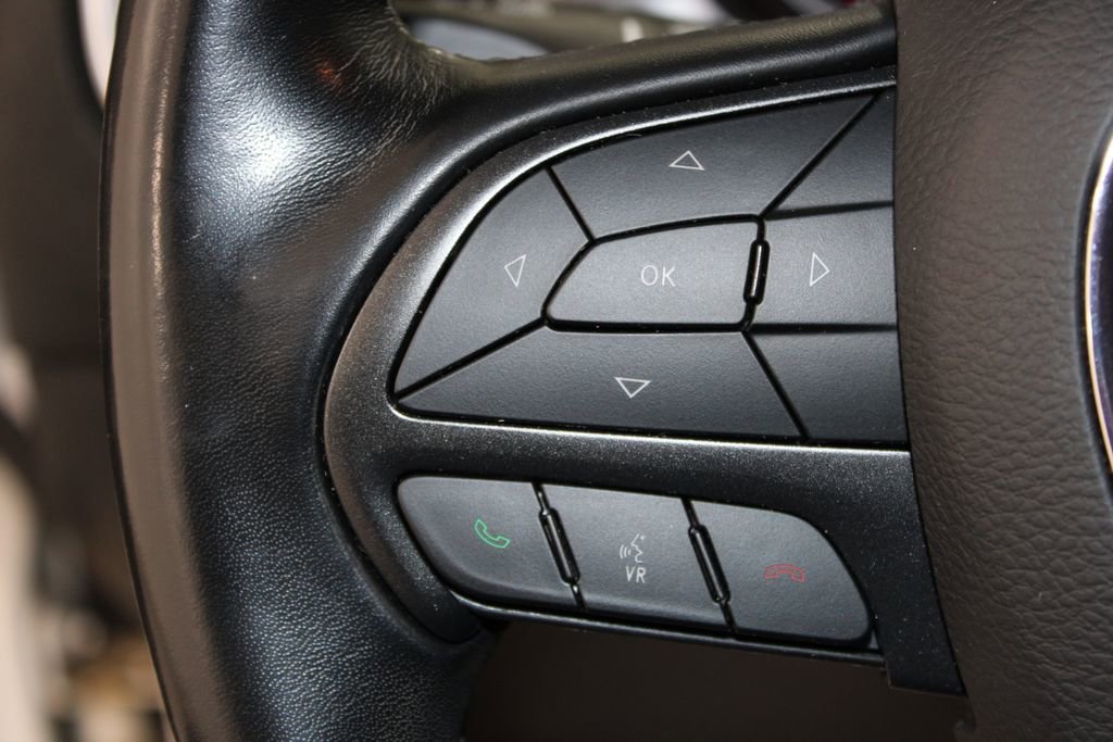 Used 2019 Dodge Charger SXT RWD image 34