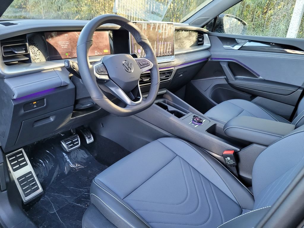 New 2026 Volkswagen Tiguan SE R-Line AWD/4WD image 10