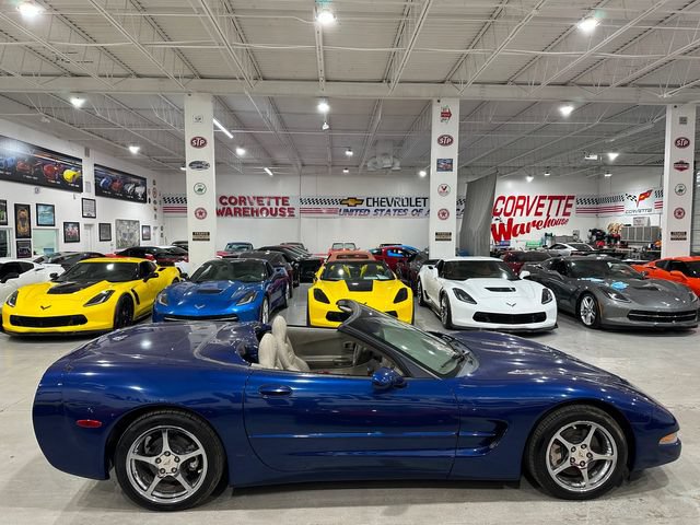 Used 2004 Chevrolet Corvette Convertible w/ Preferred Equipment Group RWD image 14