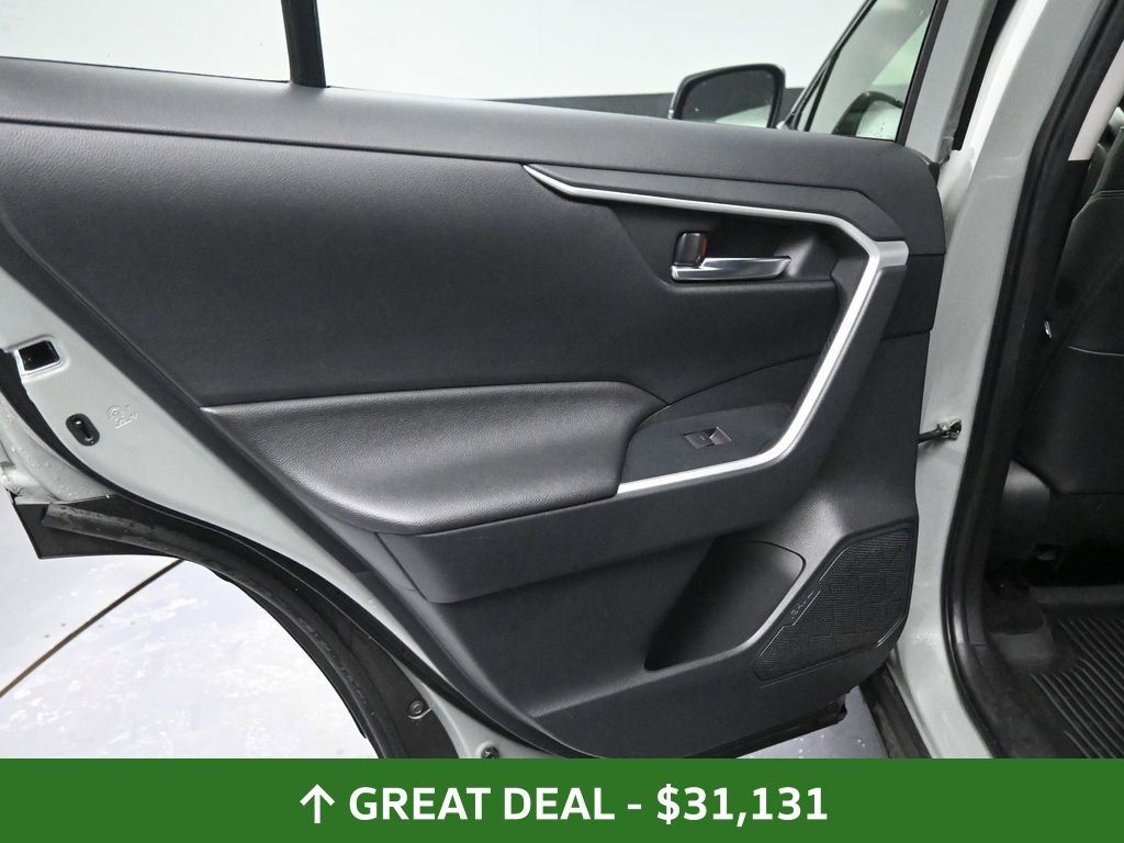 Used 2023 Toyota RAV4 XLE Premium image 27