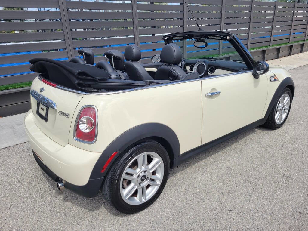 Used 2013 MINI Cooper Convertible image 8