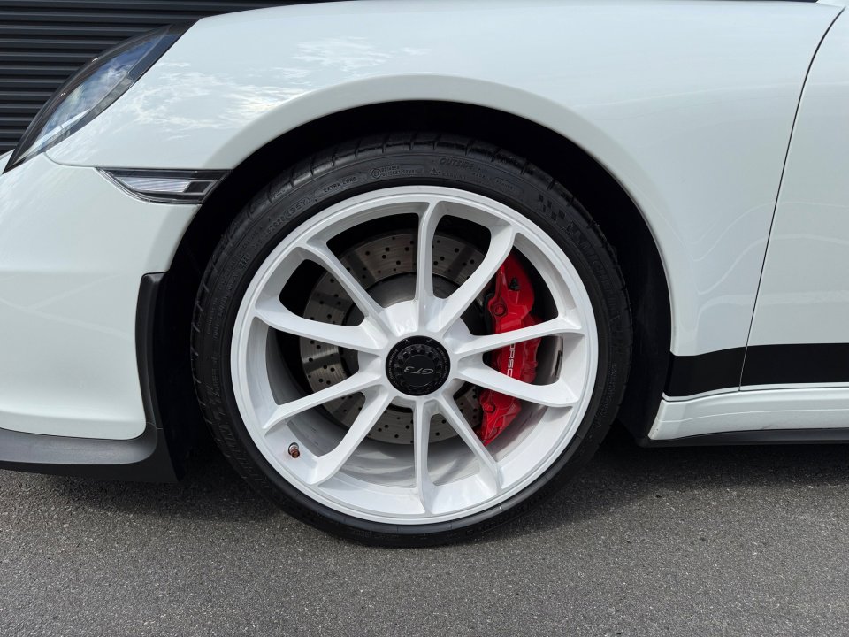 Certified 2015 Porsche 911 GT3 image 11