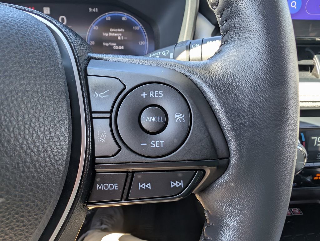 Used 2023 Toyota RAV4 Limited AWD/4WD image 30
