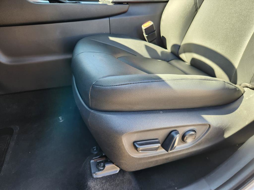 Certified 2025 Toyota Grand Highlander AWD image 19