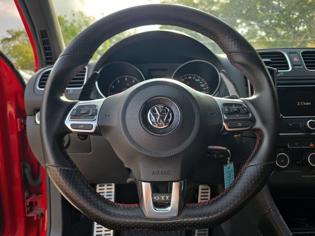 Used 2011 Volkswagen GTI 2-Door FWD image 28