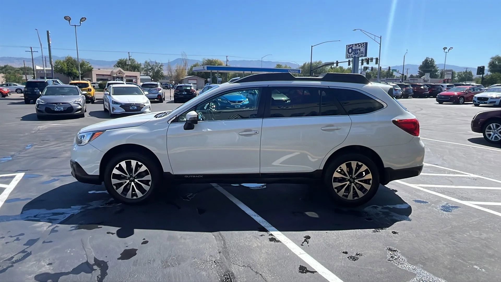 Used 2017 Subaru Outback 2.5i Limited image 6