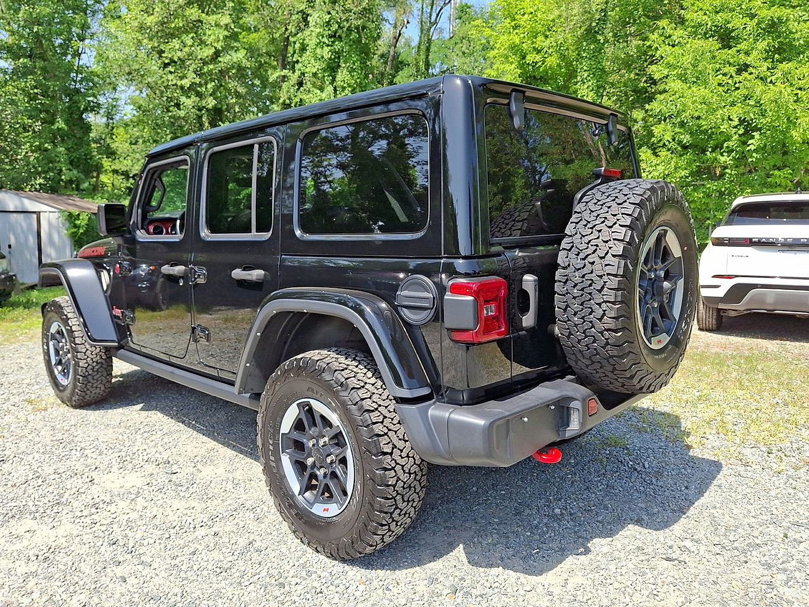 Used 2022 Jeep Wrangler Unlimited Rubicon w/ LED Lighting Group AWD/4WD image 28