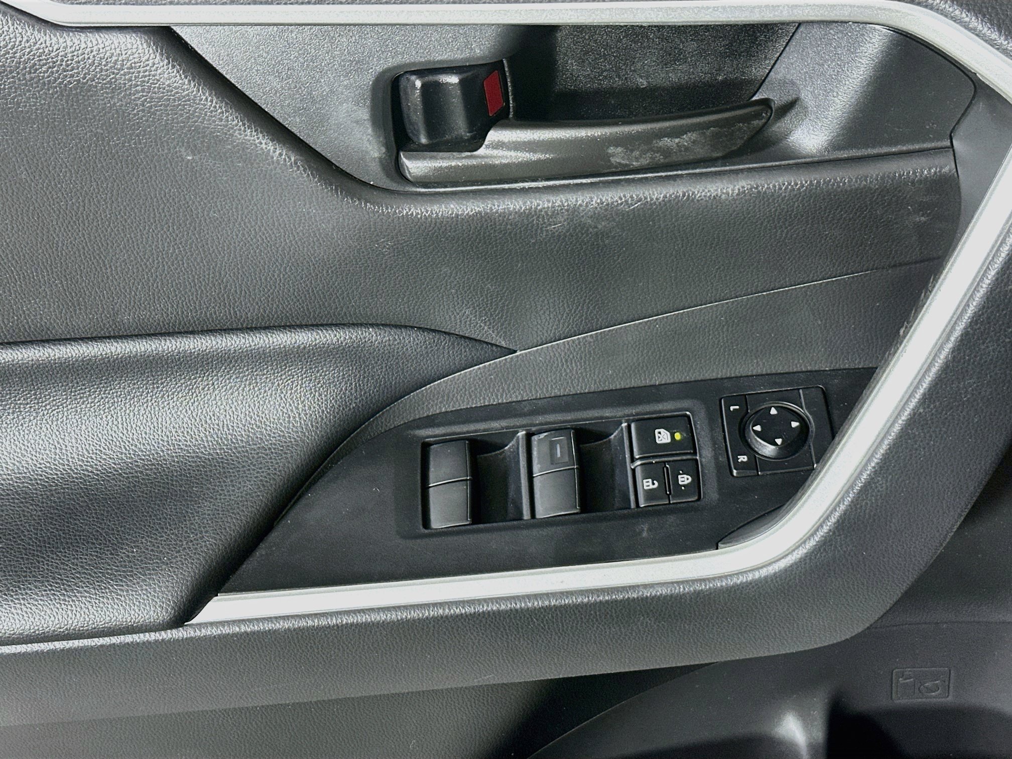 Certified 2023 Toyota RAV4 LE FWD image 14
