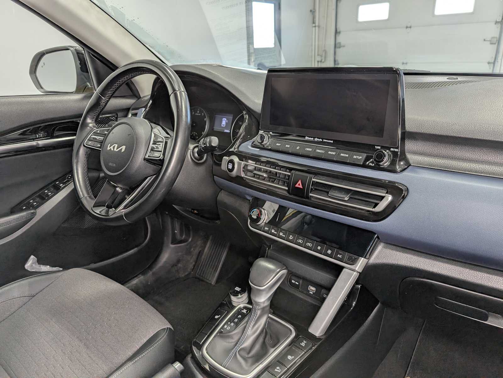 Certified 2023 Kia Seltos Nightfall Edition AWD/4WD image 39