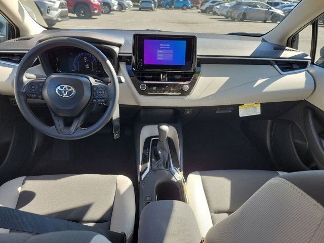 Used 2026 Toyota Corolla LE image 2