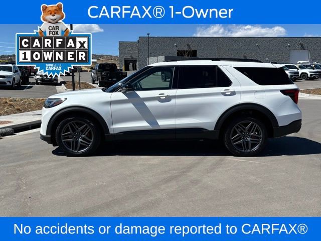 Used 2025 Ford Explorer ST image 2