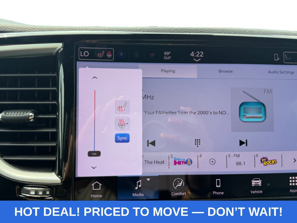Used 2025 Chrysler Pacifica Select FWD image 16