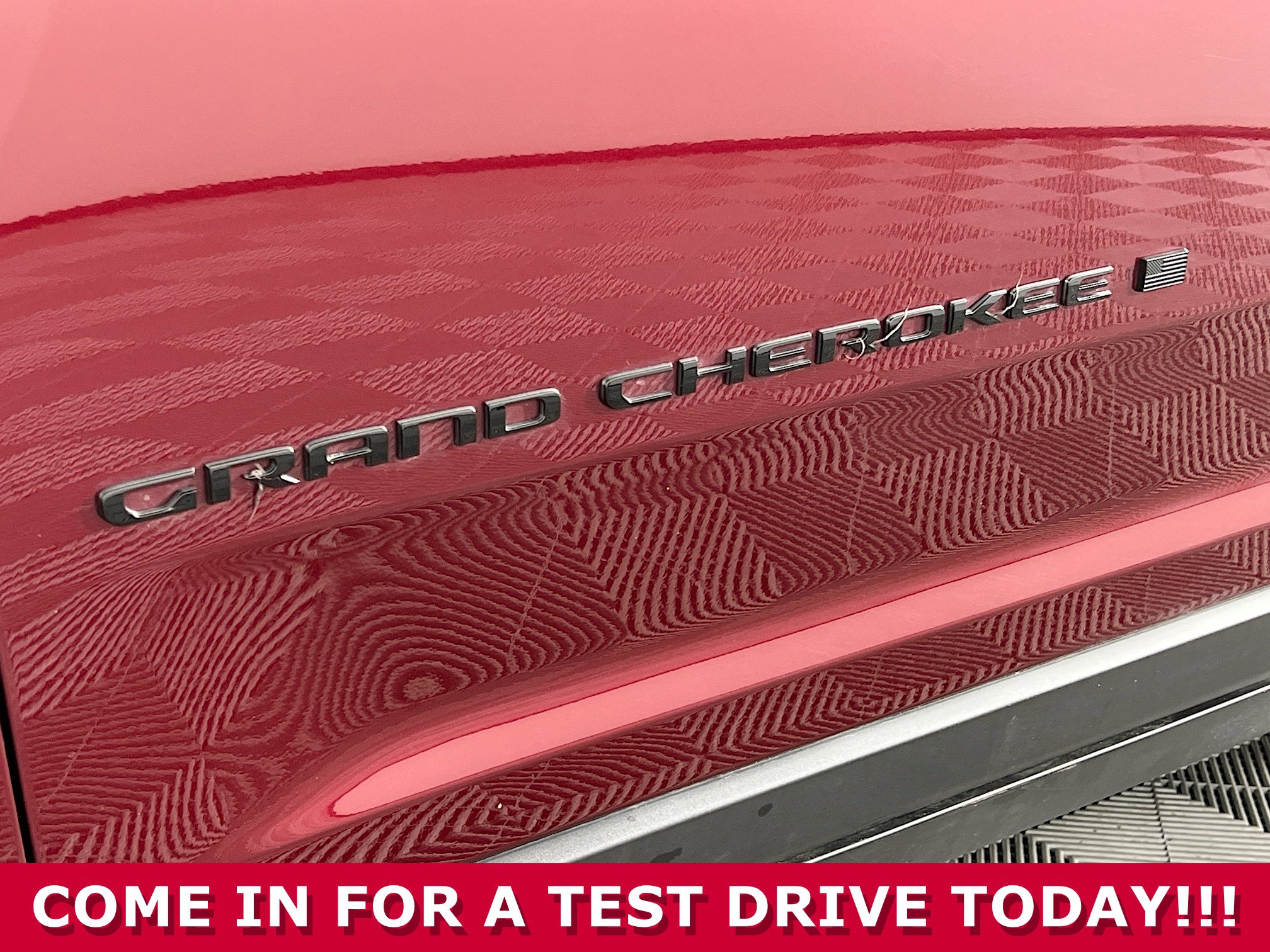 Used 2025 Jeep Grand Cherokee Altitude image 33