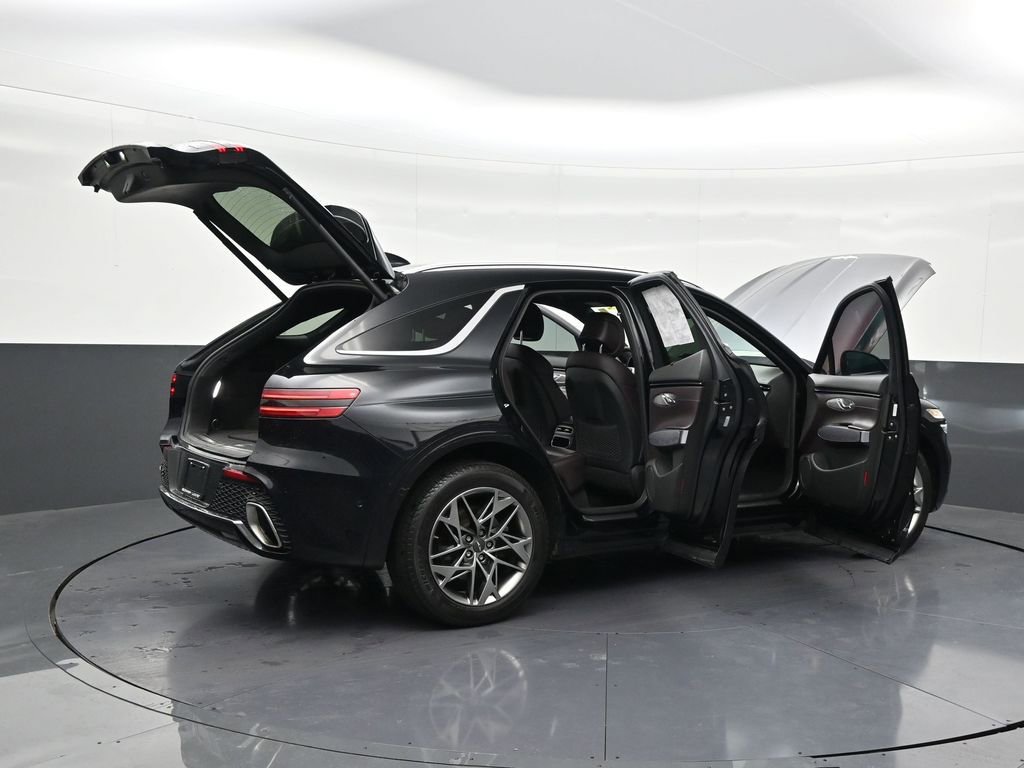 Used 2022 Genesis GV70 2.5T w/ Advanced Package image 32