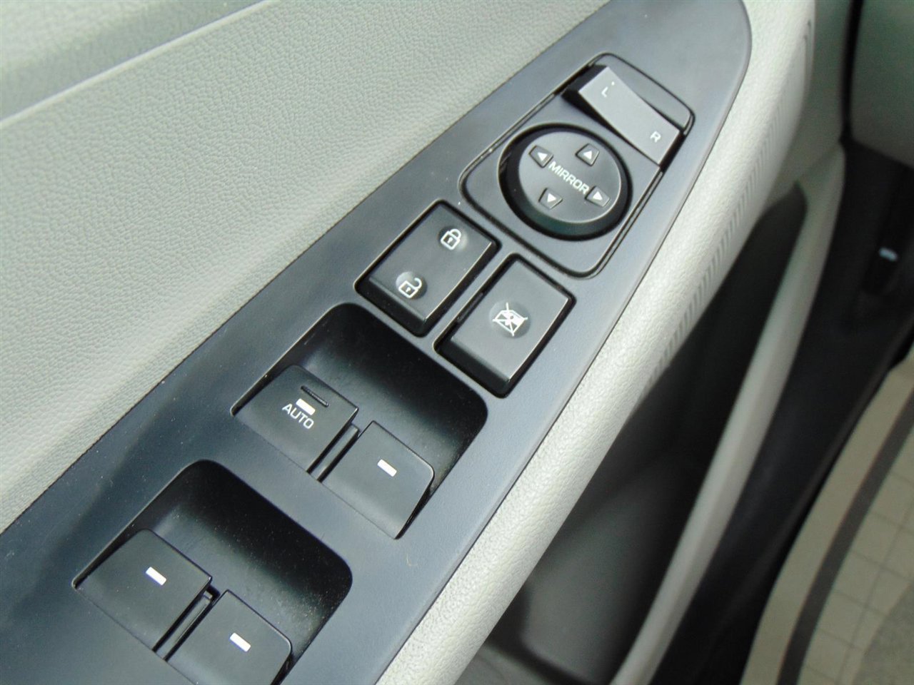 Used 2020 Hyundai Tucson Value FWD image 34
