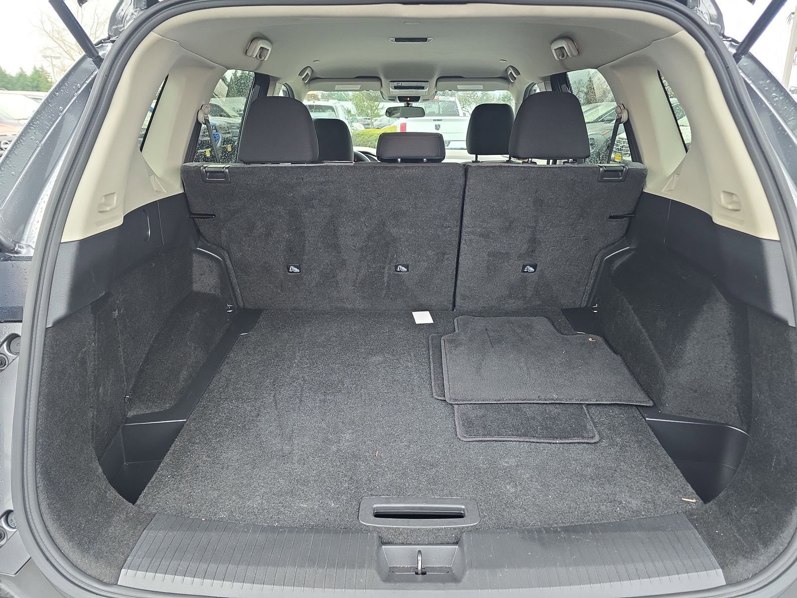 Used 2023 Nissan Rogue SV image 26