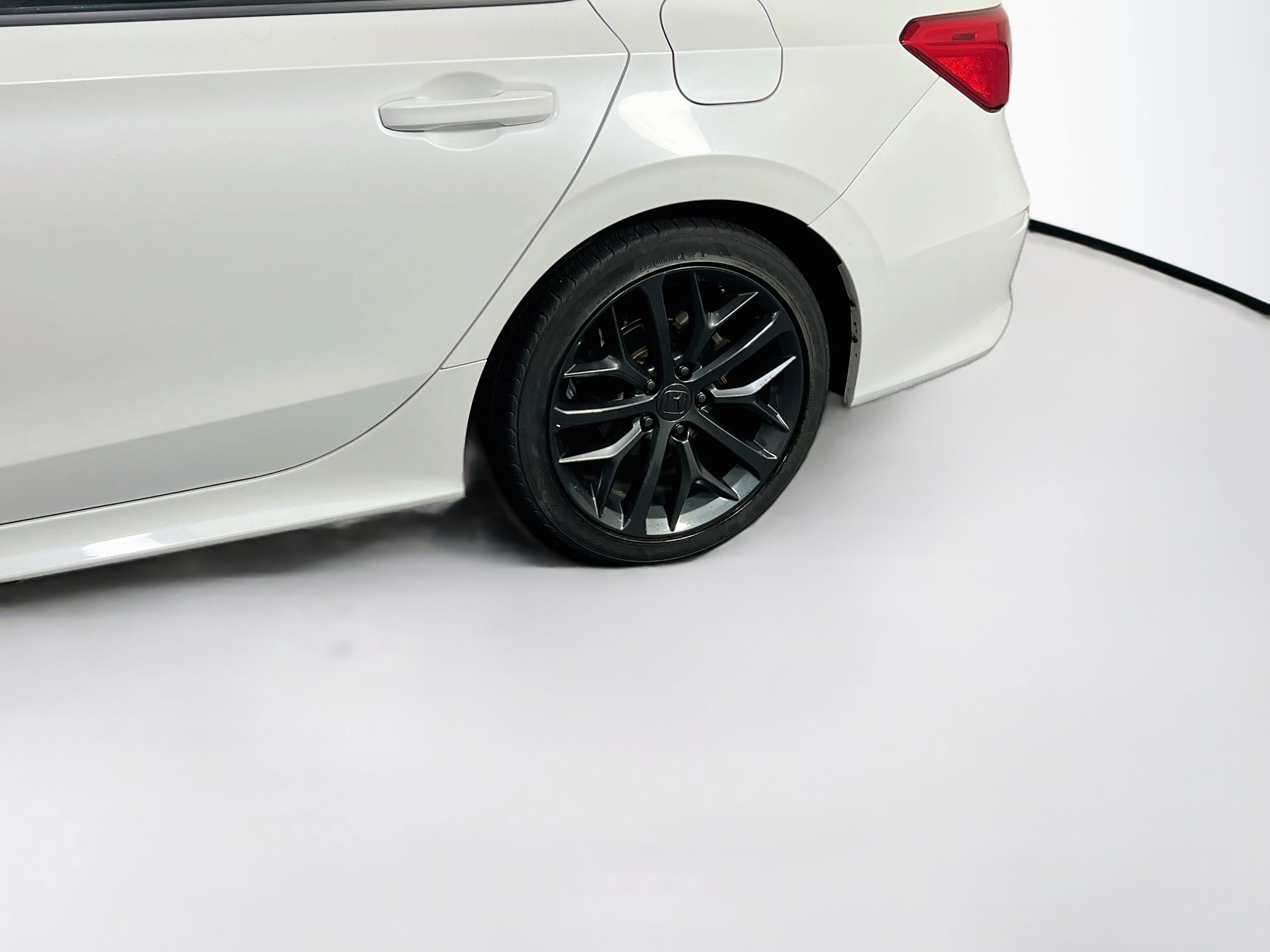Used 2023 Honda Civic Touring image 31