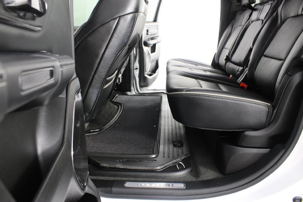 Used 2024 RAM 1500 Limited AWD/4WD image 19