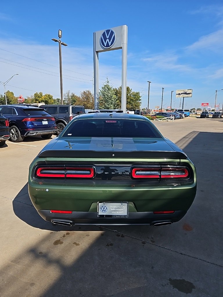 Used 2020 Dodge Challenger SXT w/ Blacktop Package image 6