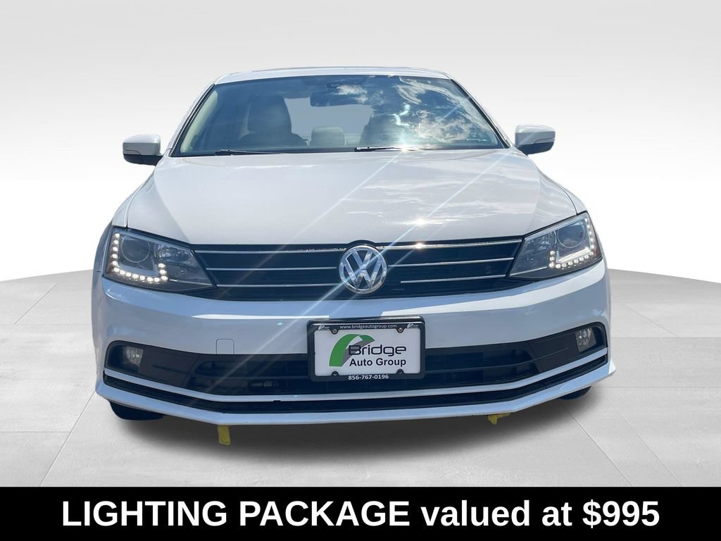 Used 2016 Volkswagen Jetta SEL w/ Lighting Package FWD video 2