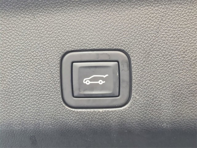 Used 2023 Chevrolet Tahoe RST w/ Luxury Package image 10