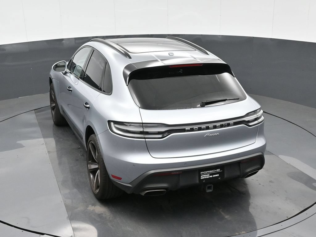 Certified 2023 Porsche Macan AWD/4WD image 28