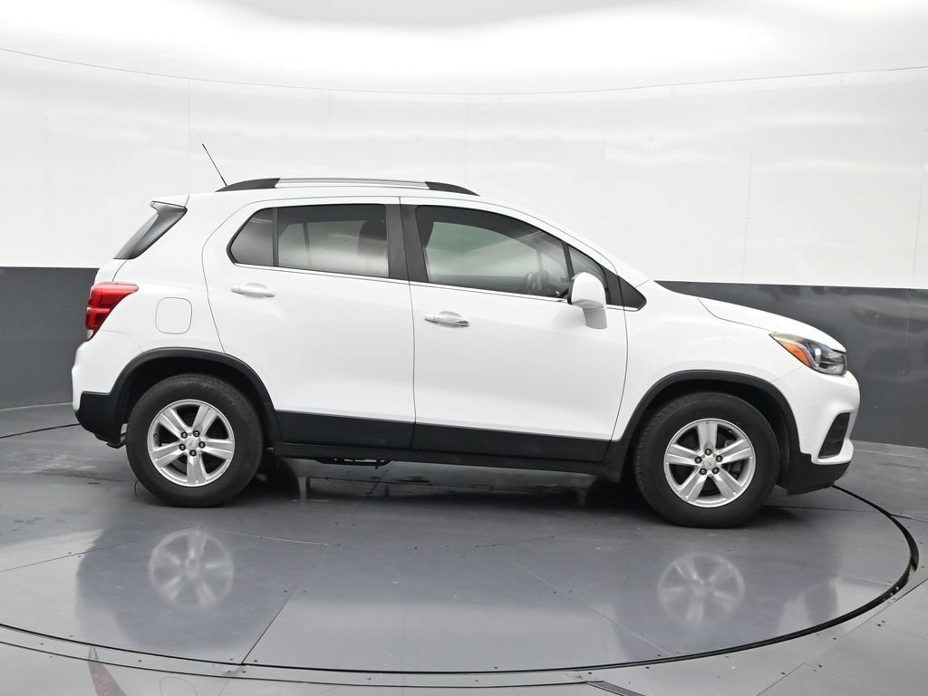 Used 2020 Chevrolet Trax LT w/ LT Convenience Package FWD image 7