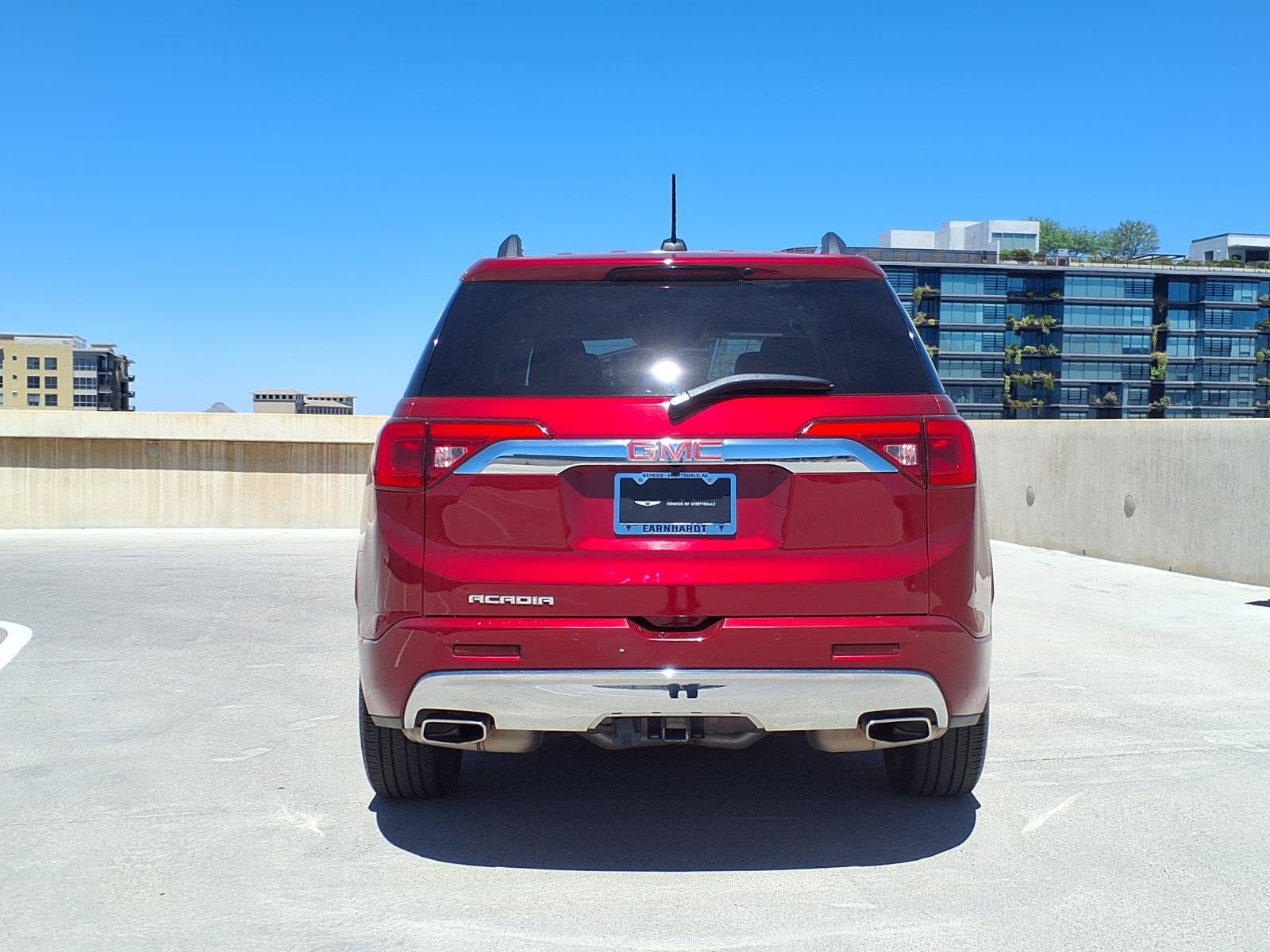 Used 2019 GMC Acadia Denali w/ Technology Package FWD image 5