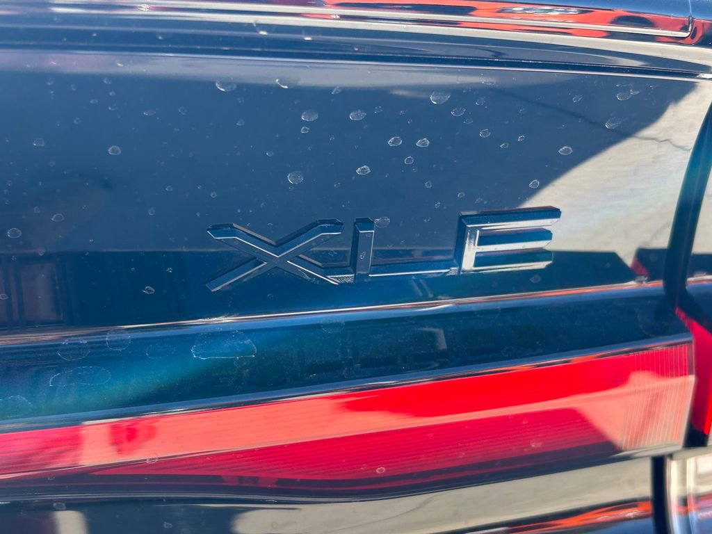 Used 2025 Toyota Prius XLE FWD image 13
