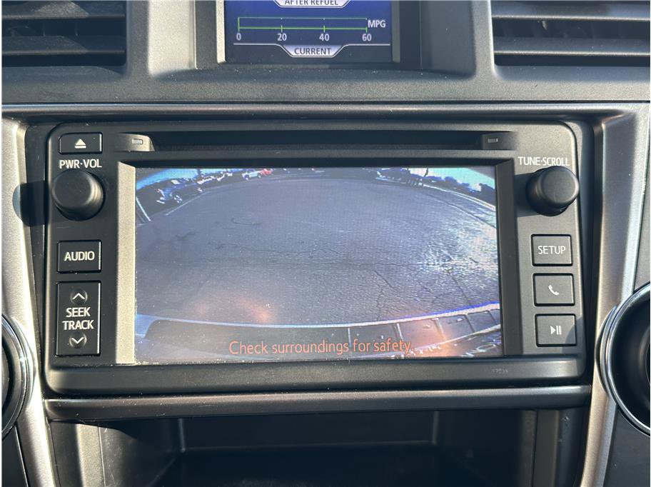 Used 2013 Toyota Highlander SE image 25