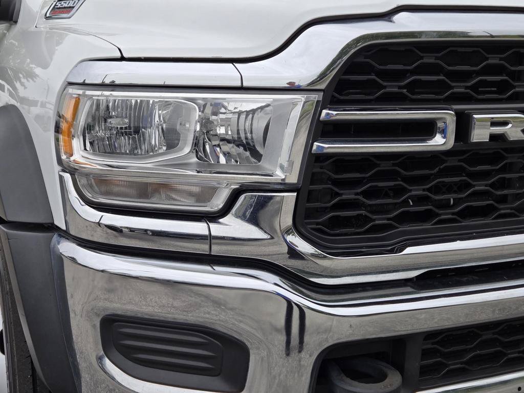 Used 2021 RAM 5500 Tradesman w/ Chrome Appearance Group AWD/4WD image 3